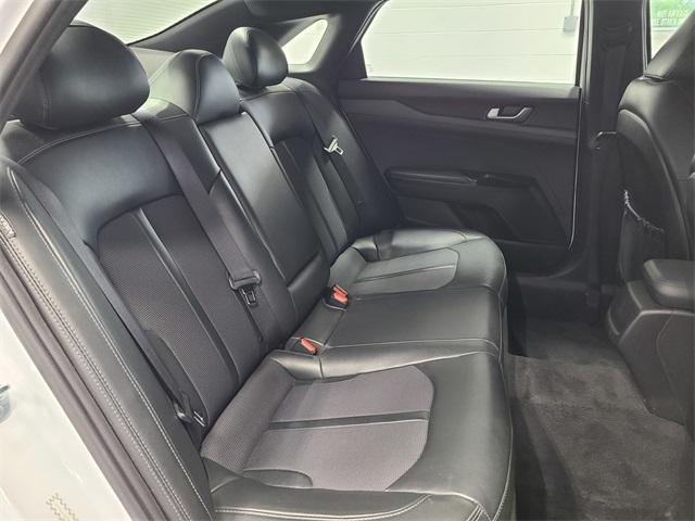 Photo of 2022 Glacial White Pearl Kia K5