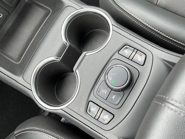Photo of 2022 Ebony Twilight Metallic GMC Terrain