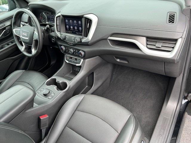 Photo of 2022 Ebony Twilight Metallic GMC Terrain