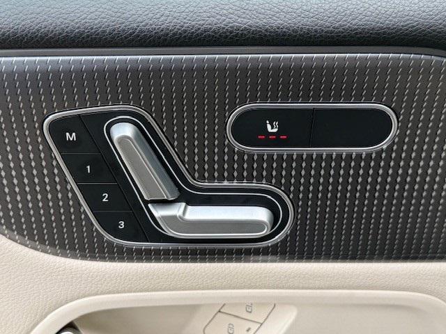 Photo of 2021 Denim Blue Metallic Mercedes-Benz GLB 250