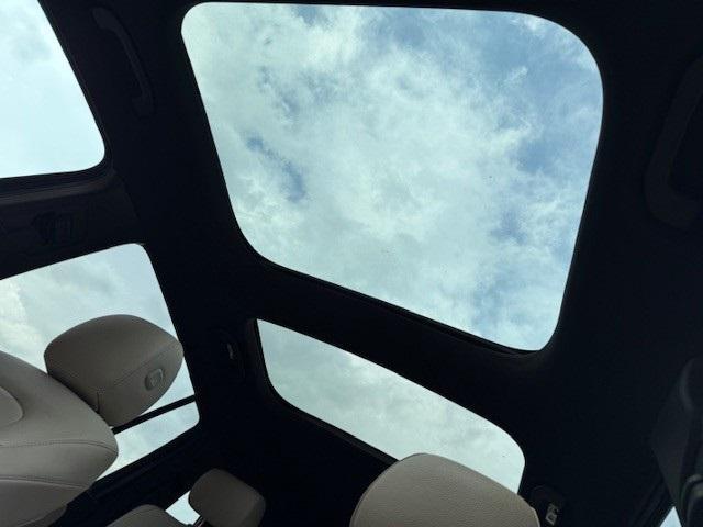 Photo of 2021 Denim Blue Metallic Mercedes-Benz GLB 250