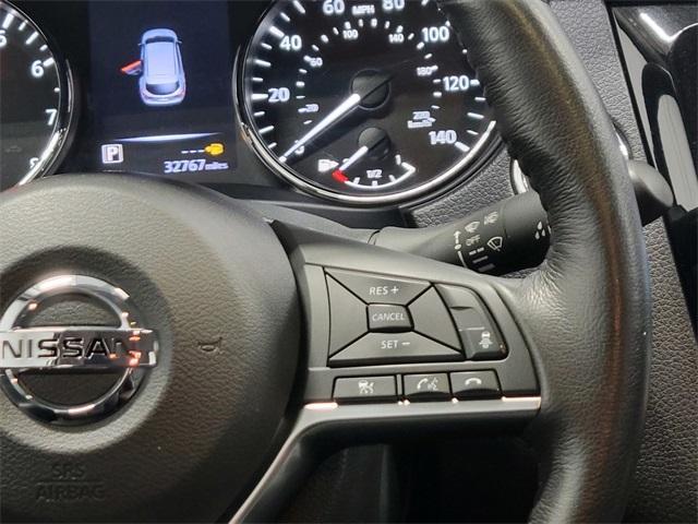 Photo of 2017 Brilliant Silver Nissan Rogue Sport