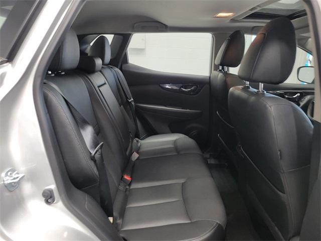 Photo of 2017 Brilliant Silver Nissan Rogue Sport