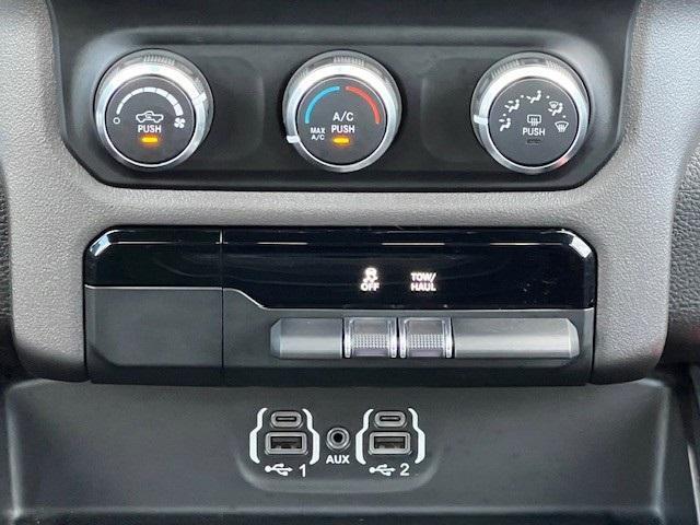 Photo of 2019 Bright White Clearcoat RAM 1500