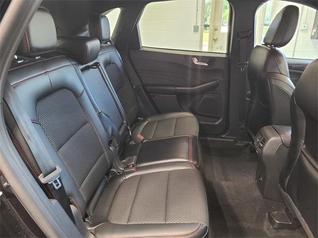 Photo of 2025 Black Metallic Ford Escape