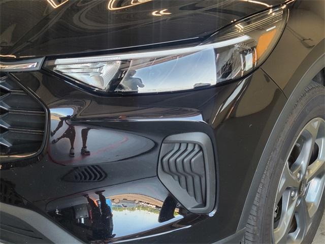 Photo of 2025 Black Metallic Ford Escape