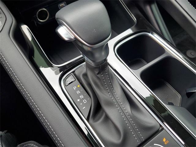 Photo of 2024 Midnight Black Kia Telluride