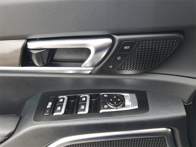 Photo of 2024 Midnight Black Kia Telluride