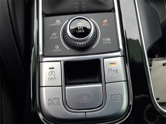 Photo of 2024 Midnight Black Kia Telluride