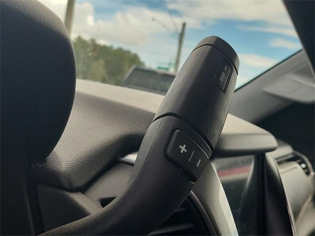 Photo of 2020 Summit White Chevrolet Suburban