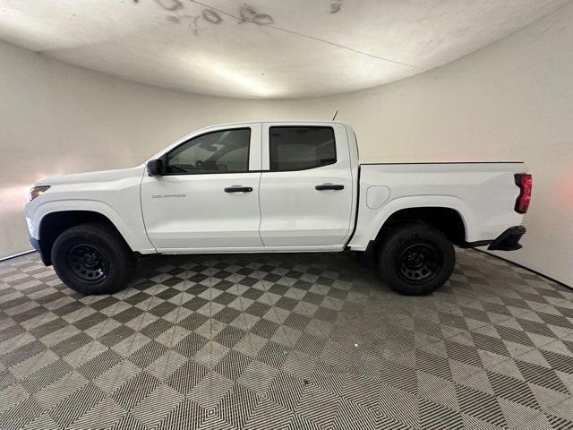 Photo of 2025 Summit White Chevrolet Colorado