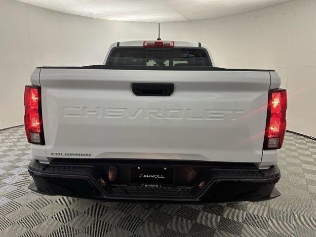 Photo of 2025 Summit White Chevrolet Colorado