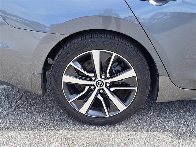Photo of 2019 Gun Metallic Nissan Maxima