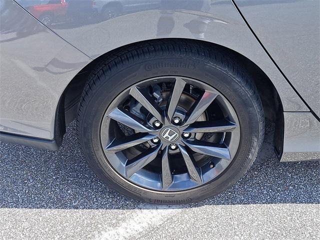 Photo of 2020 Gray Honda Civic