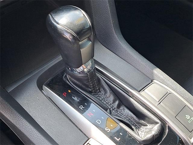 Photo of 2020 Gray Honda Civic