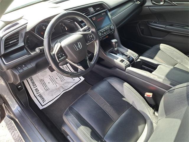 Photo of 2020 Gray Honda Civic