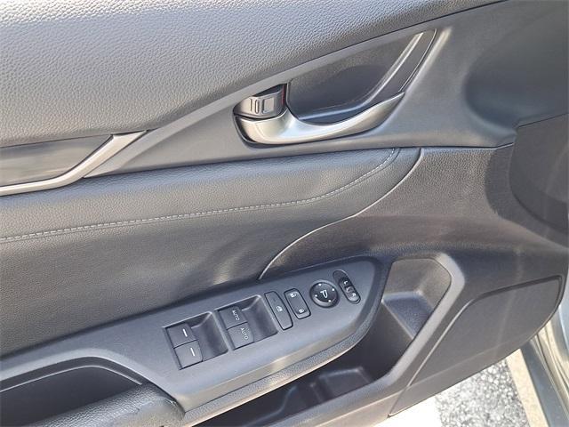 Photo of 2020 Gray Honda Civic