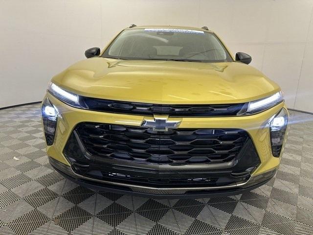 Photo of 2025 Nitro Yellow Chevrolet Trax