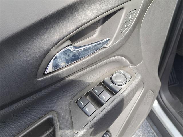 Photo of 2023 Sterling Gray Metallic Chevrolet Equinox