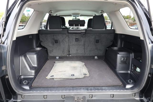 Photo of 2016 Midnight Black Metallic Toyota 4Runner