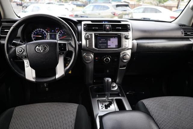 Photo of 2016 Midnight Black Metallic Toyota 4Runner
