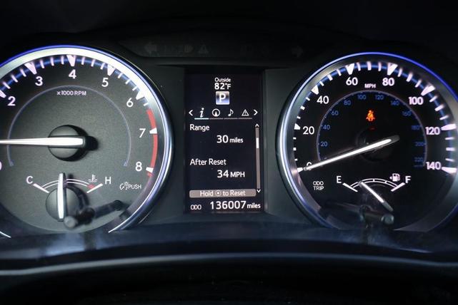 Photo of 2014 Blizzard Pearl Toyota Highlander