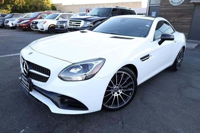 Photo of 2019 Polar White Mercedes-Benz SLC 300