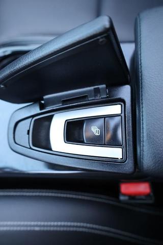 Photo of 2019 Polar White Mercedes-Benz SLC 300