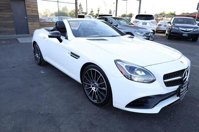 Photo of 2019 Polar White Mercedes-Benz SLC 300