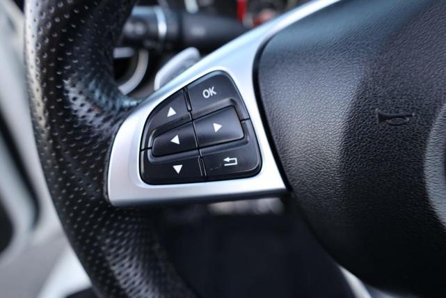 Photo of 2019 Polar White Mercedes-Benz SLC 300