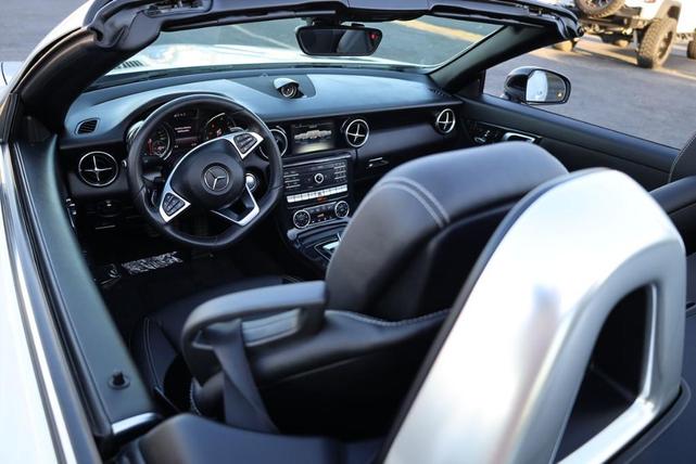 Photo of 2019 Polar White Mercedes-Benz SLC 300