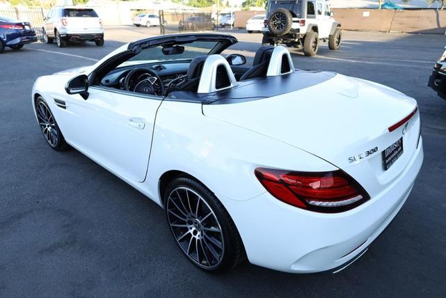 Photo of 2019 Polar White Mercedes-Benz SLC 300