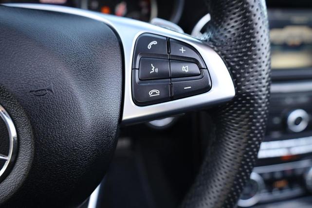 Photo of 2019 Polar White Mercedes-Benz SLC 300