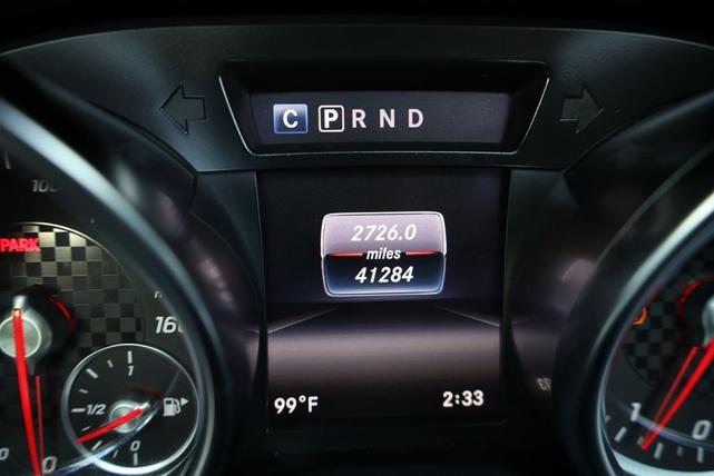 Photo of 2019 Polar White Mercedes-Benz SLC 300