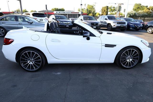 Photo of 2019 Polar White Mercedes-Benz SLC 300