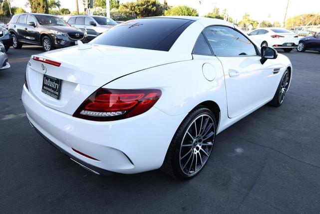 Photo of 2019 Polar White Mercedes-Benz SLC 300