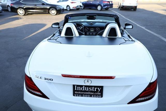 Photo of 2019 Polar White Mercedes-Benz SLC 300