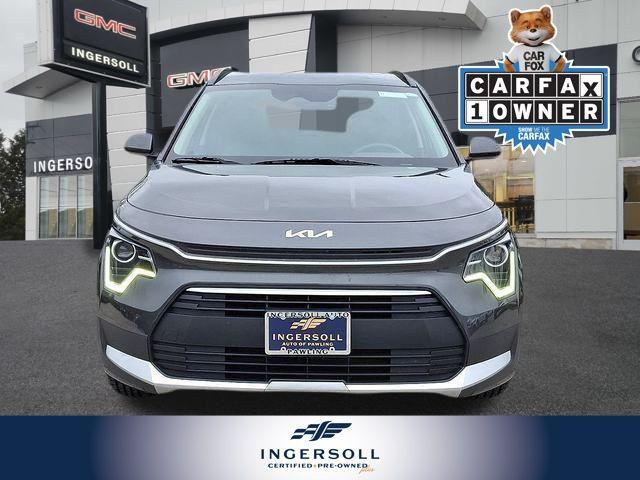 Photo of 2023 Graphite Gray Kia Niro