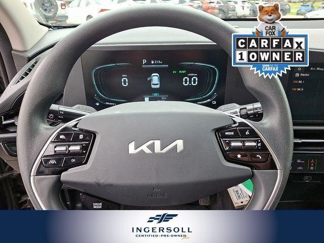 Photo of 2023 Graphite Gray Kia Niro