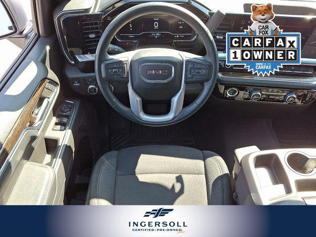 Photo of 2023 Summit White GMC Sierra 1500