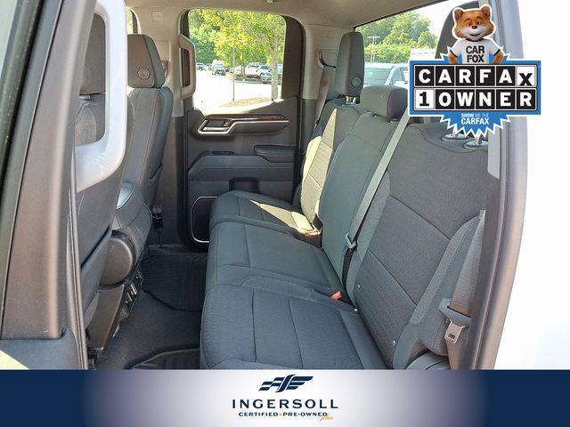 Photo of 2023 Summit White GMC Sierra 1500