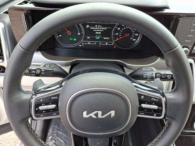 Photo of 2022 Snow White Pearl Kia Sorento Plug-In Hybrid