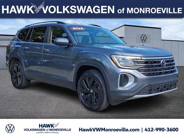Photo of 2025 Platinum Gray Metallic Volkswagen Atlas