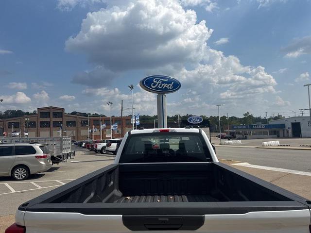 Photo of 2026 Oxford White Ford F-350