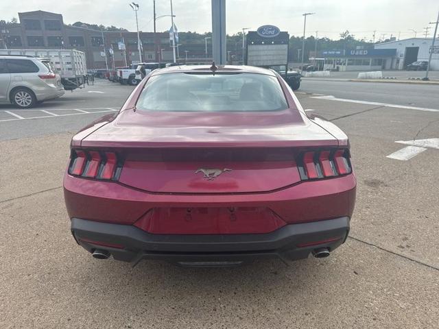 Photo of 2025 Molten Magenta Metallic Tri-coat Ford Mustang