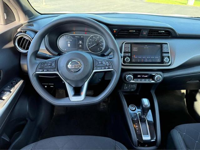 Photo of 2020 Aspen White TriCoat Pearl Nissan Kicks