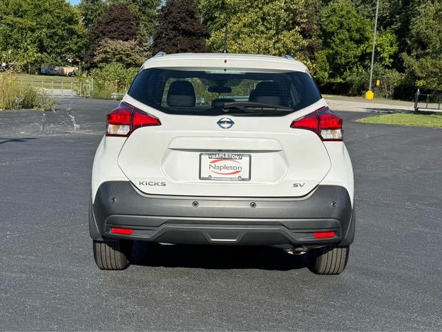 Photo of 2020 Aspen White TriCoat Pearl Nissan Kicks