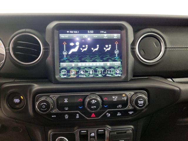 Photo of 2021 Black Jeep Wrangler