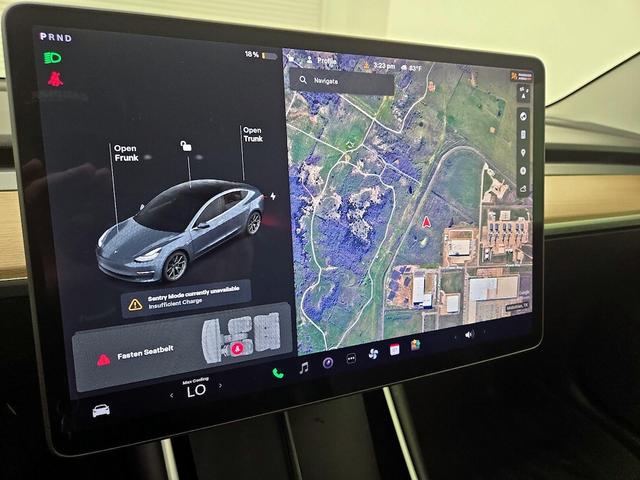 Photo of 2018 Gray Tesla Model 3