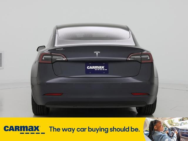 Photo of 2018 Gray Tesla Model 3